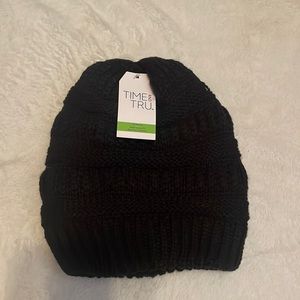Time and Tru winter hat.